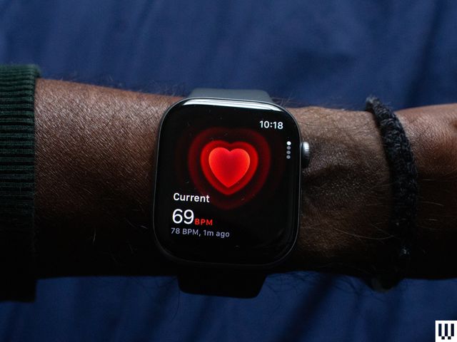 Our Favorite Apple Watch Has Never Been Less Expensive