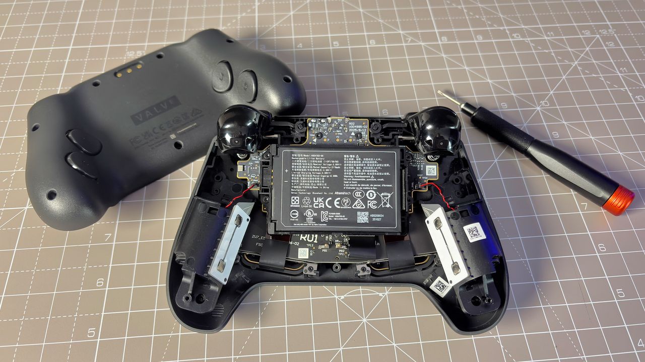 Valve will be providing Steam Controller replacement parts via iFixit after launch