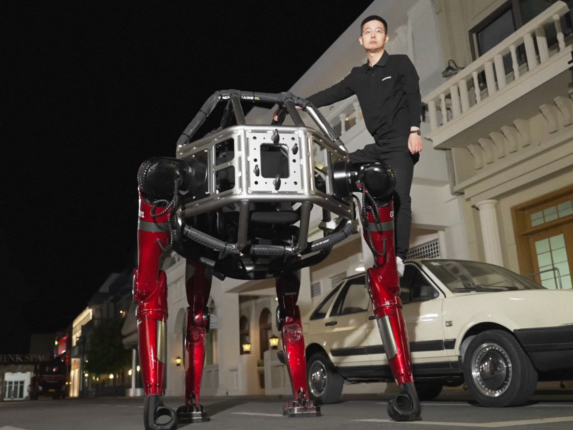 The Unitree GD01 Is a Giant Mecha Robot You Can Actually Buy