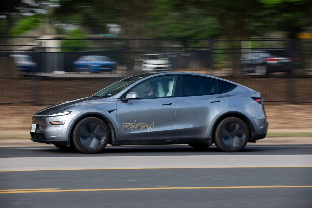 Tesla reveals two Robotaxi crashes involving teleoperators