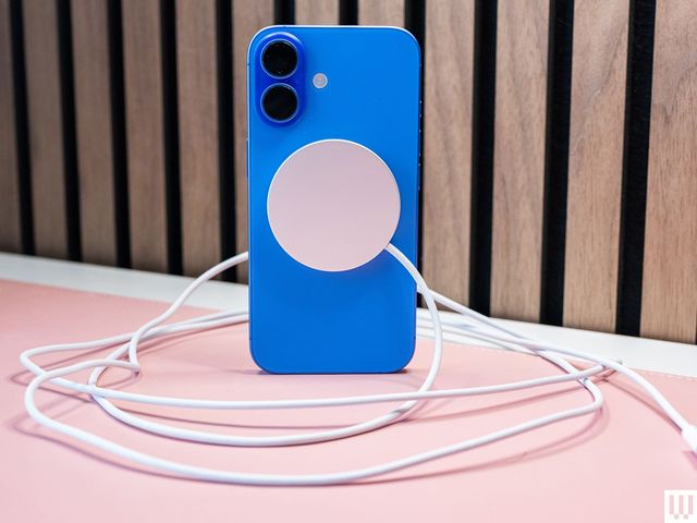 15 Best MagSafe Wireless Chargers (2026): Power Banks, Stands, Pads, and Travel Chargers