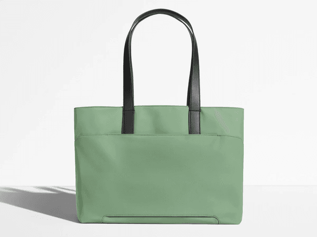 Best Travel Tote Bags for Every Kind of Excursion (2026): Away, Le Pliage, Topo Designs