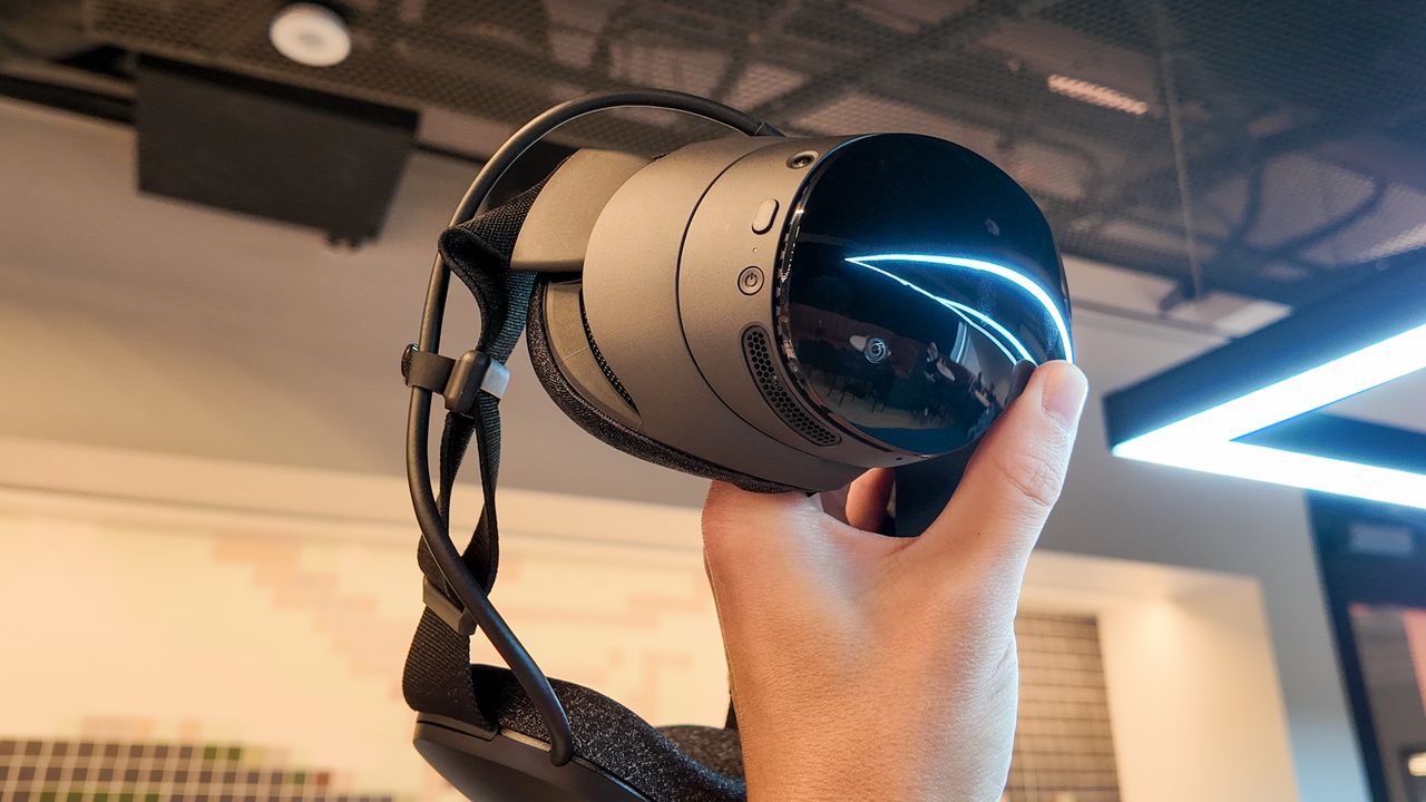 The Steam Frame is arriving in the US, suggesting the VR headset's launch isn't far off