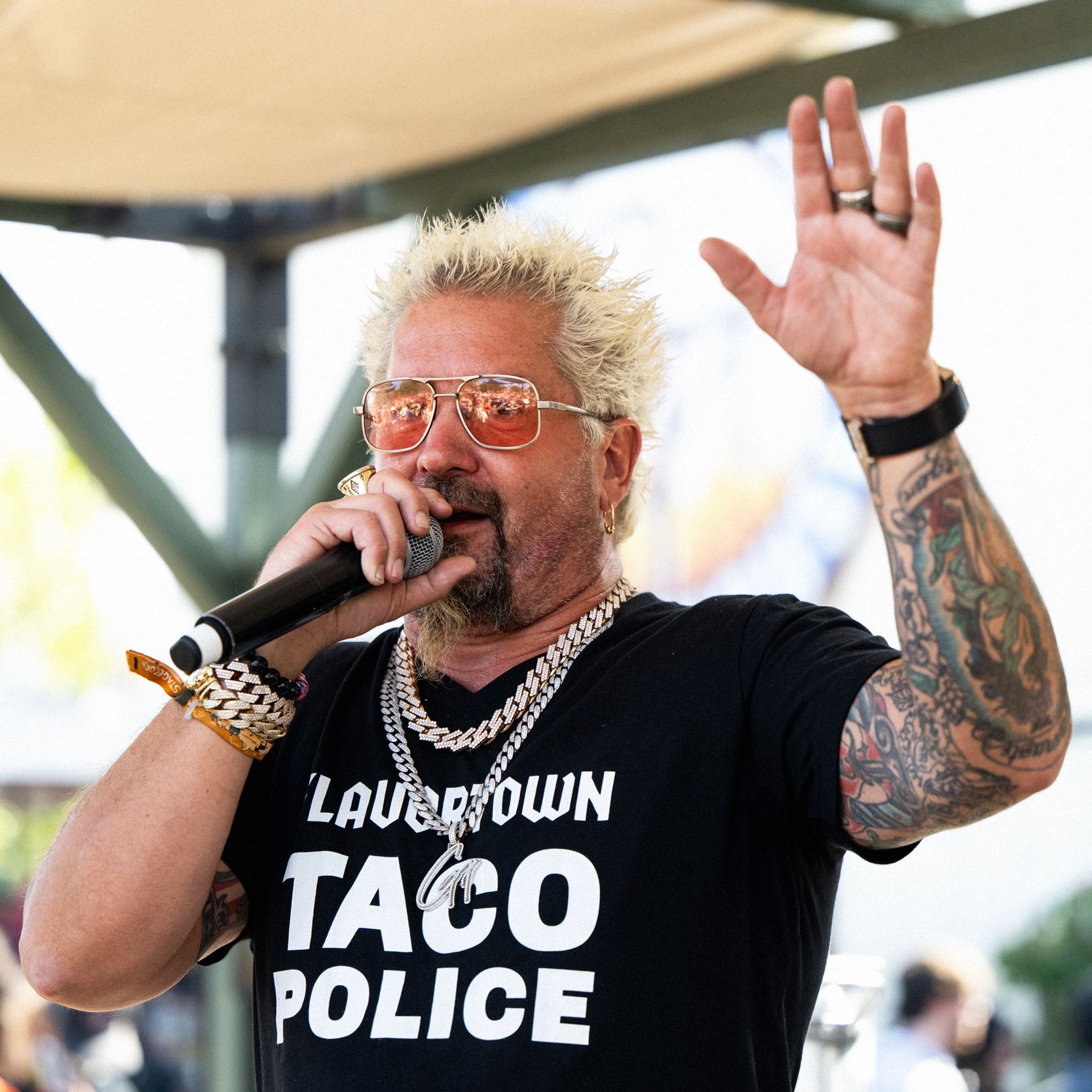 This Streamer Has Convinced the Internet Guy Fieri Never Swallows Food on TV