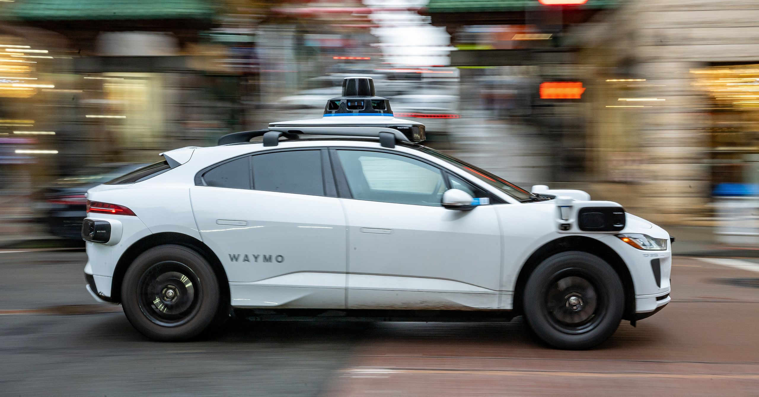 Waymo Recalls Robotaxis Over Risk They'll Drive at Speed Into Freeway Construction Zones