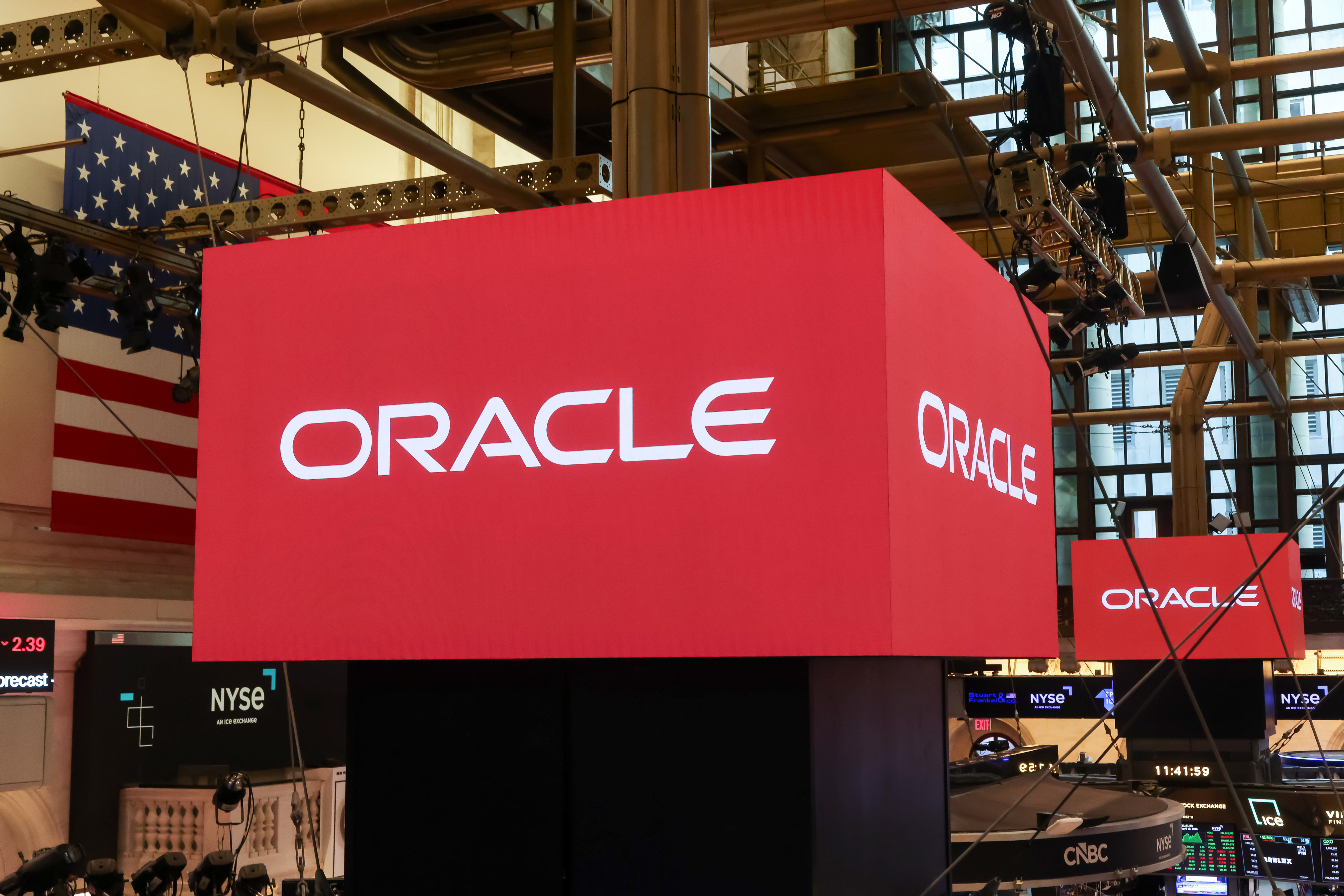 Oracle warns of security bug that hackers abused to breach 100+ companies