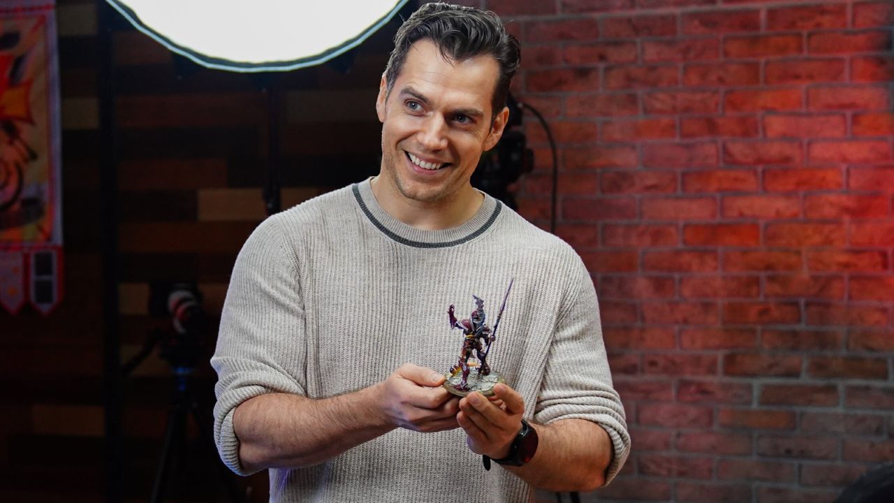 Henry Cavill's Warhammer 40,000 project at Amazon announces involvement of popular horror director, reminding everyone it still exists