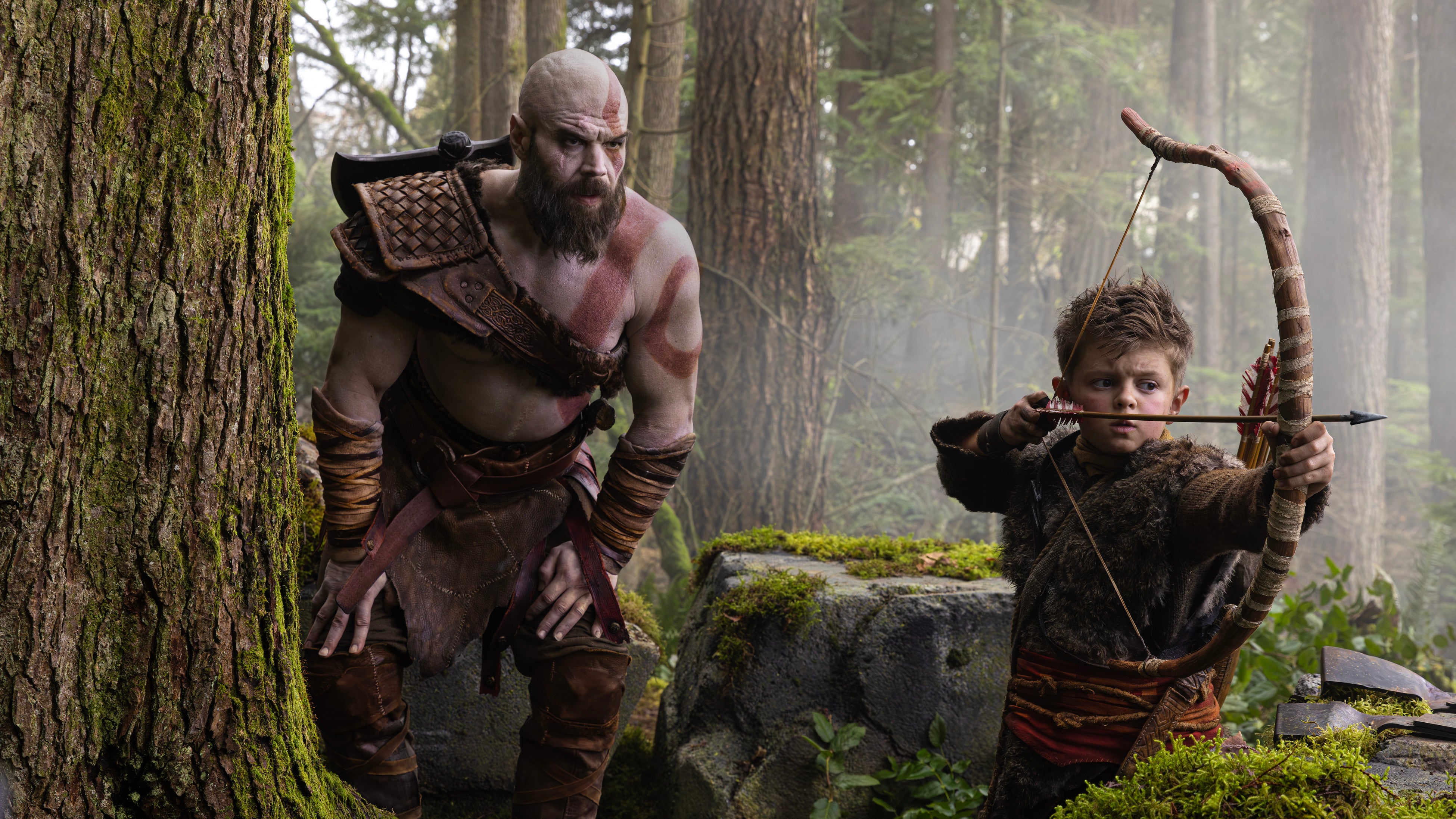 God of War Fans Agree Ryan Hurst's New Kratos Pic Looks Much Better Than Prime Video's Previous, Widely-Ridiculed Photo